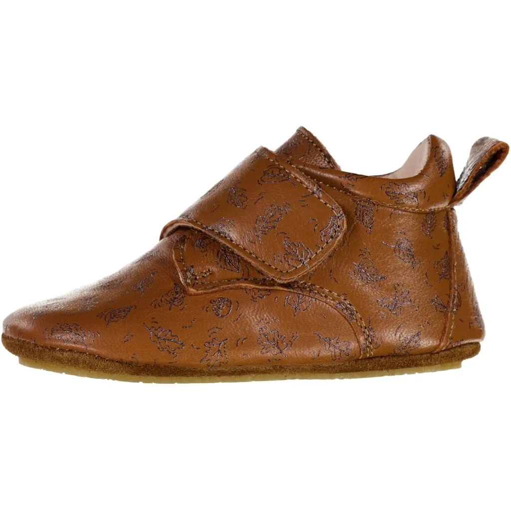 Dakota Print Indoor Shoe - cognac leaves