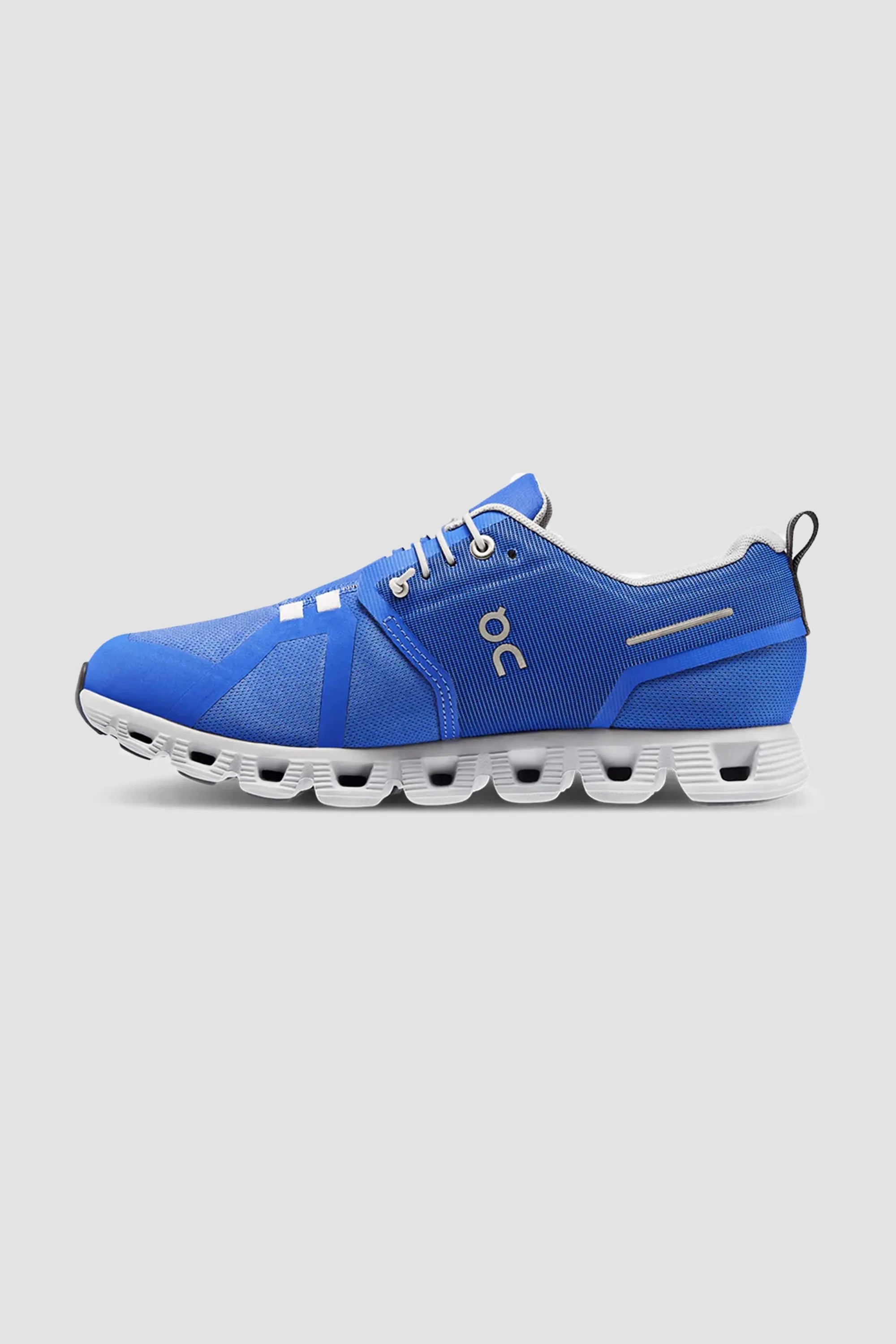 ON | Women's Cloud 5 Waterproof in Cobalt/Glacier